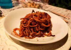 Campionato degli Spaghetti all’Assassina, il primo evento dedicato al piatto simbolo di Bari