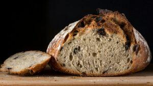 Pane e panettieri d’Italia 2025: ritorno ai grani locali e la Puglia è una tra le regioni superstar