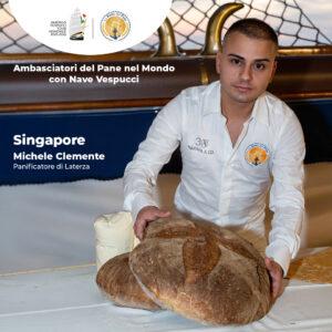 Michele Clemente, con “Le rotte del Pane” ha portato il pane di Laterza sulla nave Vespucci