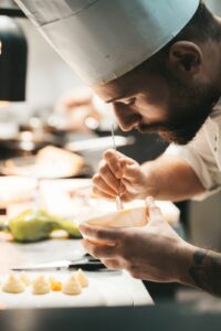 Lo chef Danilo Sponsillo con il suo “Quadri” porta a Foggia la cucina d’autore