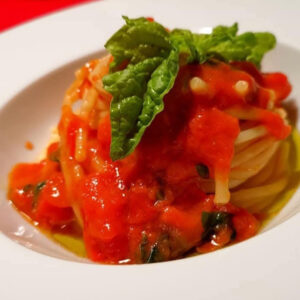 Spaghetti al pomodoro, un piatto non facile da cucinare