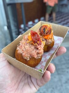 Boon, il nuovo locale di Bari che porta nella pizza di patate le migliori ricette pugliesi