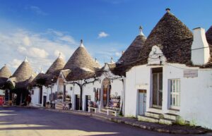 Il turismo in Puglia continua la sua corsa: prossima sfida è la sostenibilità