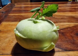 Cavolo rapa, l’ortaggio che a Bari chiamano: Cape de morte