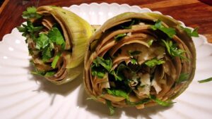 Carciofi alla romana, una ricetta da replicare in Puglia con la nepitella