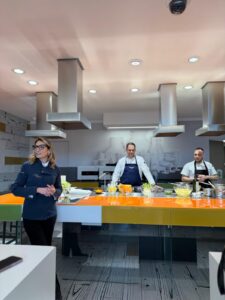 Chef Stefano Di Gennaro torna alla Scuola del Gusto per una lezione sul menu di Pasqua