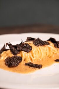 Non solo crudo di mare: ecco perché Radicale non somiglia a nessun altro ristorante di Bari